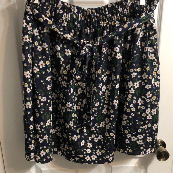 Navy floral midi skirt with tie - Picture 1 of 4